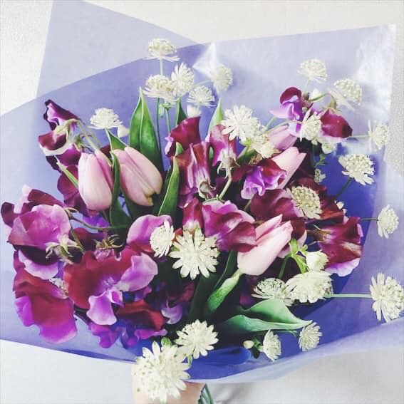 歓送迎の花に感謝の気持ちを込めて ガーランドフェア フラワー スクール 横浜